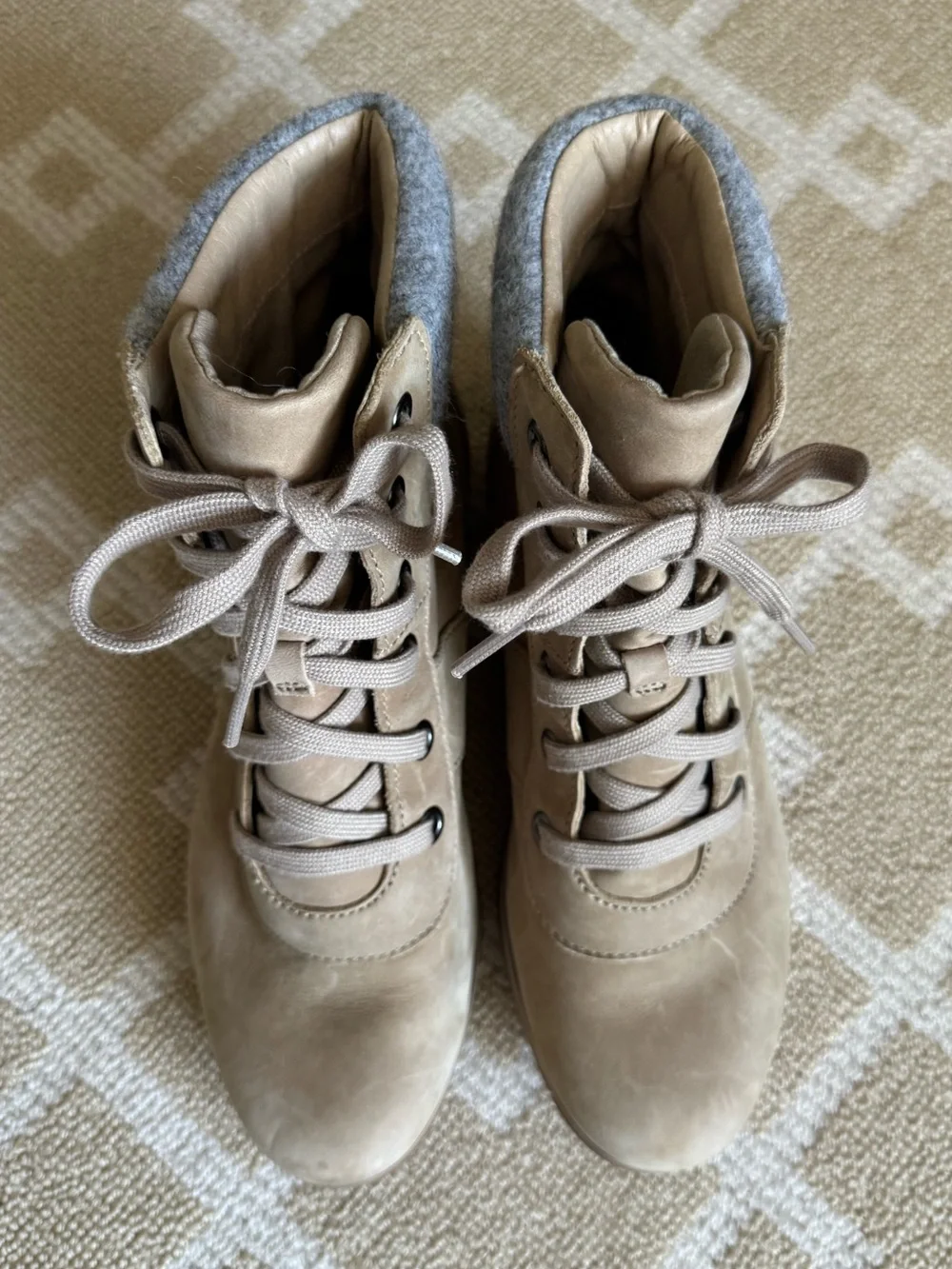 Sorel Harlow Conquest Waterproof Leather Ankle Boots Taupe Beige Gray 8.5